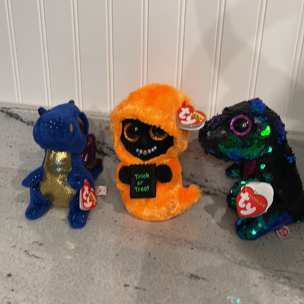 NWT Ty Halloween And 2 Dino’s